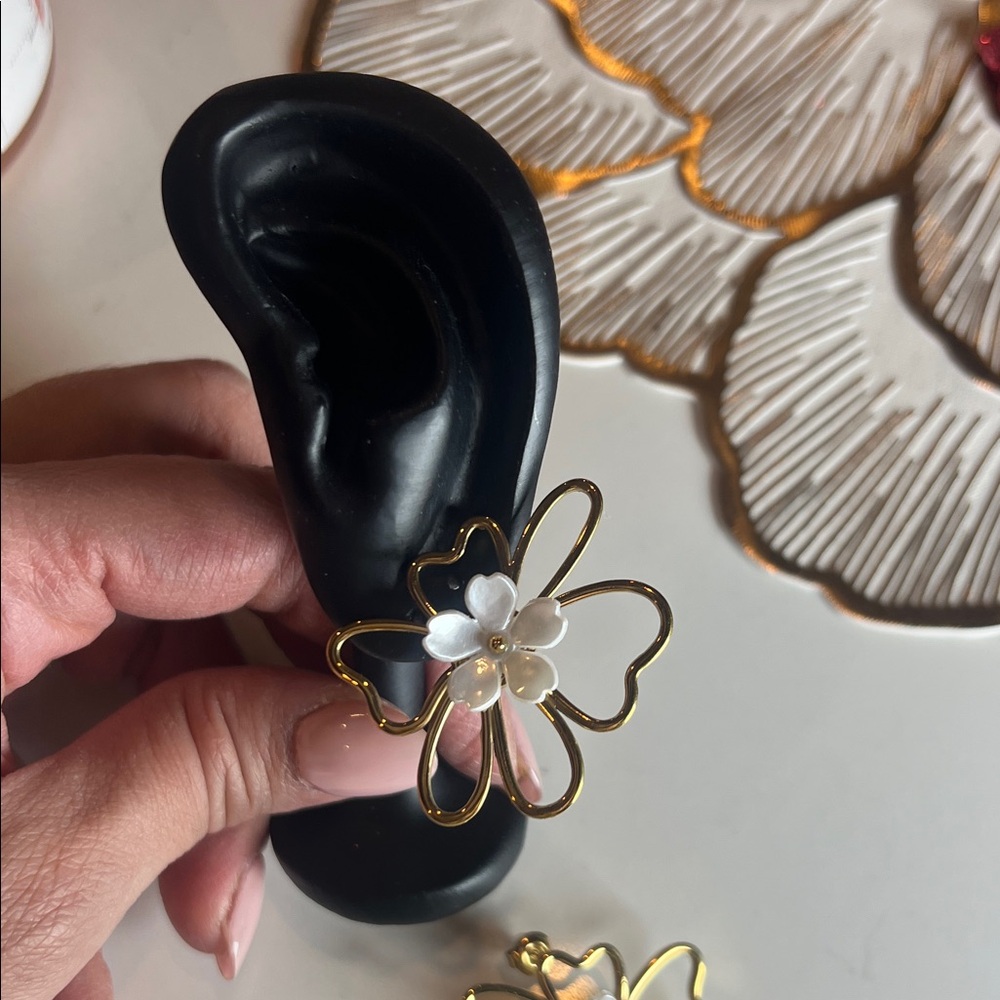 Gold and White Floral Earrings Chunky Earrings - Picture 9 of 13